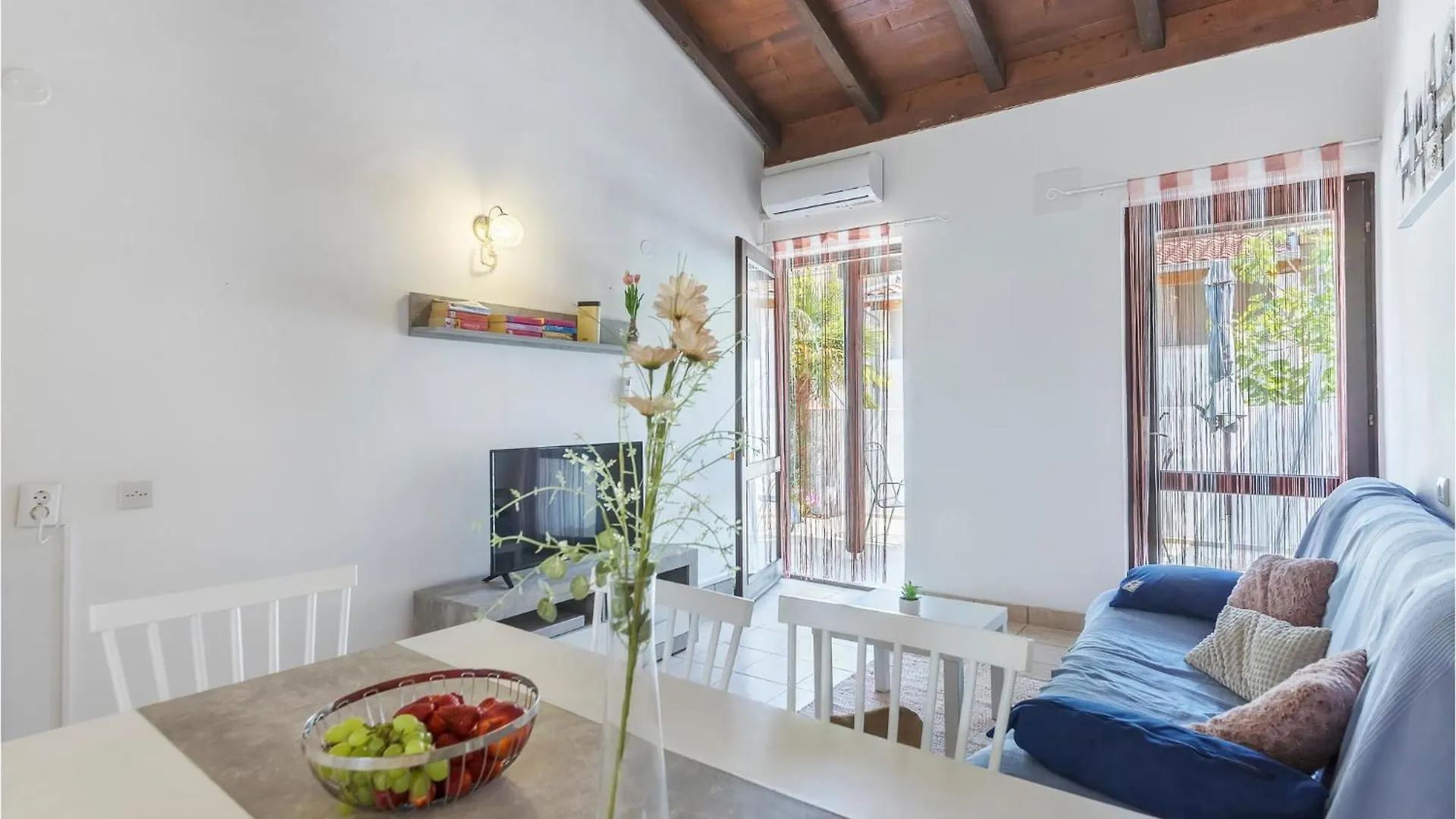 Holiday home Lovely Home In Cervar Porat With Wifi Croatia