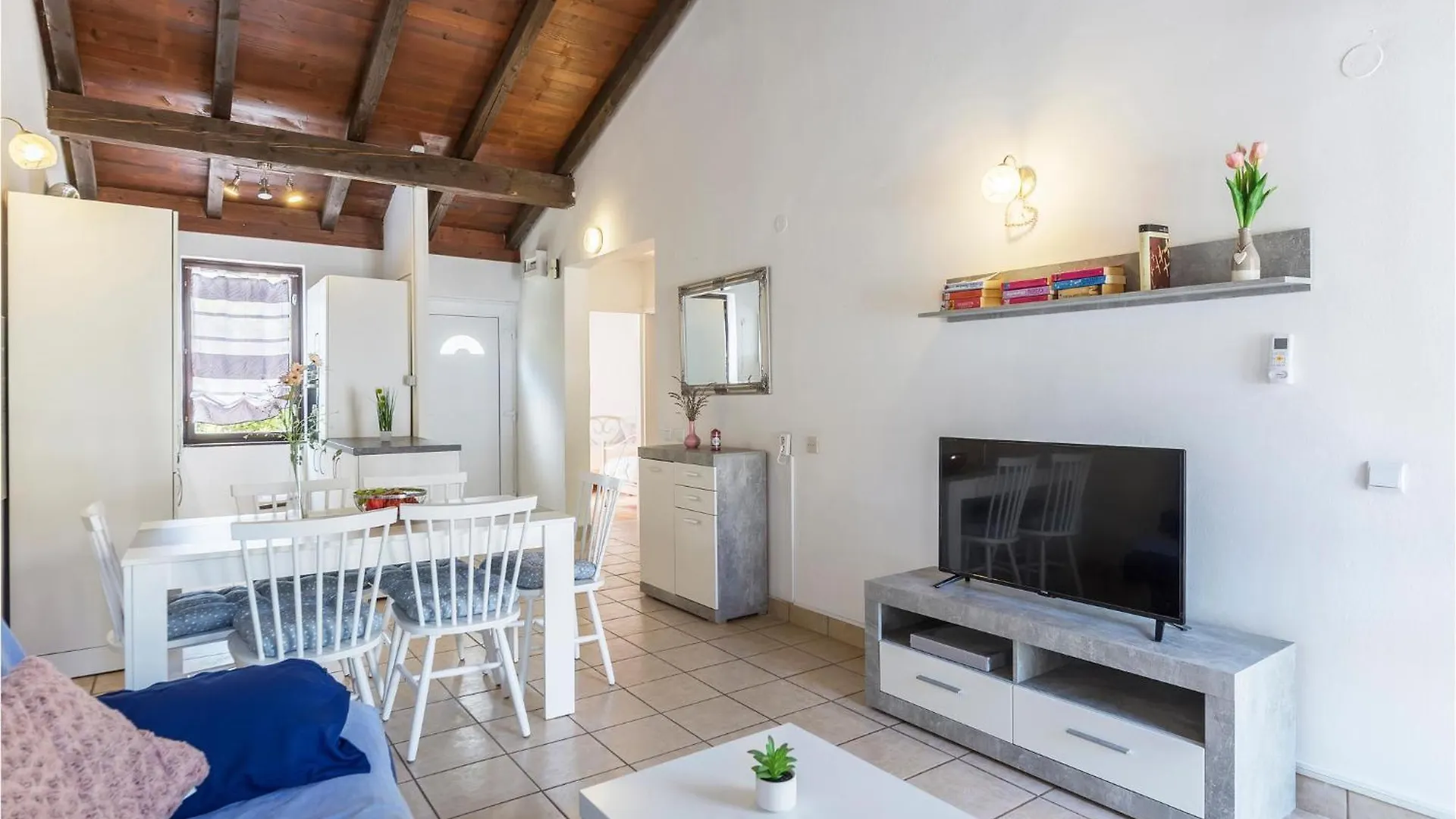 Lovely Home In Cervar Porat With Wifi Tatil Evi Červar-Porat
